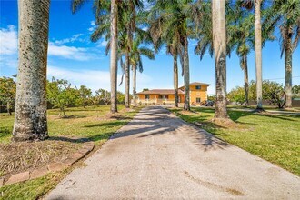 26500 SW 167th Ave in Homestead, FL - Building Photo - Building Photo