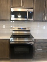 127 Cityspring NE in Calgary, AB - Building Photo - Building Photo