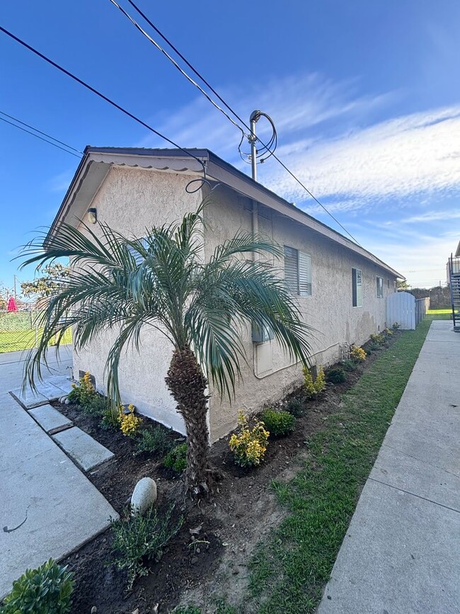 232-248 Wolff St in Oxnard, CA - Building Photo - Building Photo