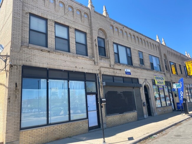 property at 3150 N Laramie Ave