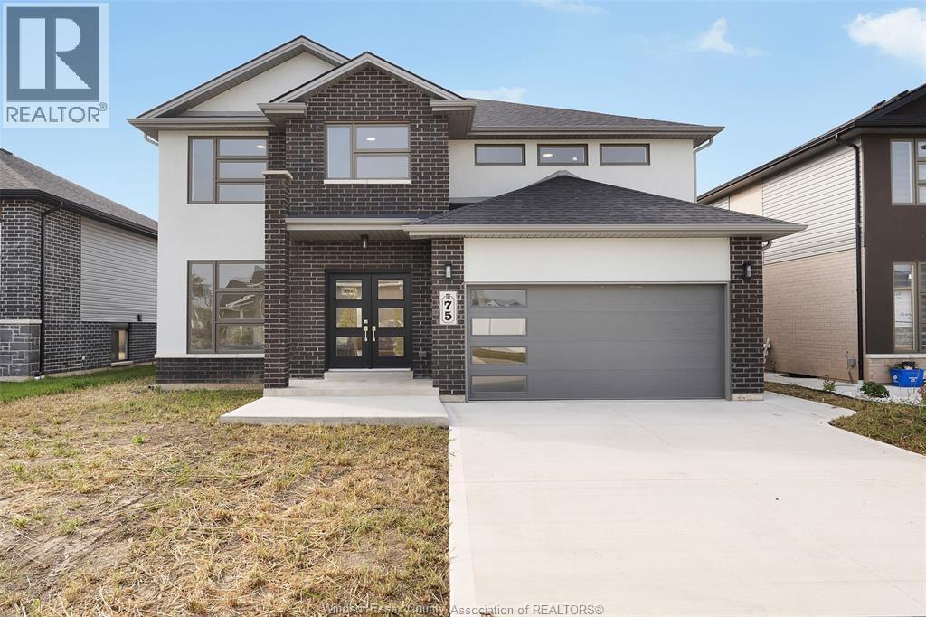 75 Kingsbridge Dr in Amherstburg, ON - Building Photo