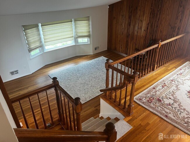 43 Lydia Ln in Edison, NJ - Building Photo - Building Photo