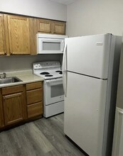 7809 Dawn Rd in Cincinnati, OH - Foto de edificio - Building Photo