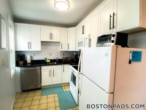 1004 Tremont St in Boston, MA - Building Photo - Building Photo