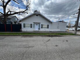 609 Military Dr in Coeur d'Alene, ID - Building Photo