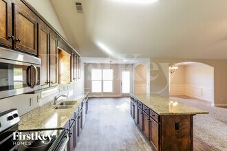 1028 Lake Vista Dr, Unit 0616 in Jefferson, GA - Foto de edificio - Building Photo