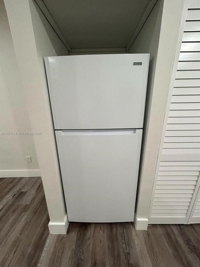 2931 NW 47th St in Miami, FL - Building Photo - Building Photo