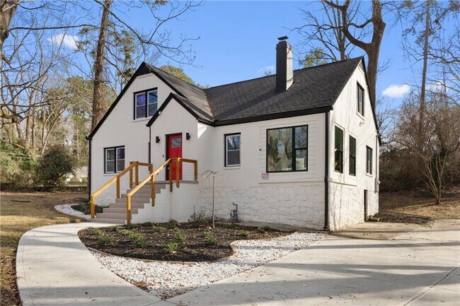 1870 Avon Ave SW in Atlanta, GA - Building Photo - Building Photo