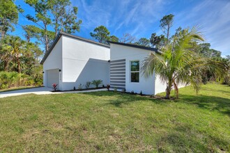 2258 Zellwood Terrace in North Port, FL - Building Photo - Building Photo