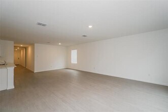 1121 Tufted Dr in Crowley, TX - Building Photo - Building Photo