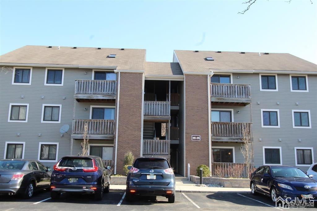 4812 Ravens Crest Dr in Plainsboro, NJ - Foto de edificio