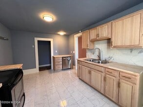 955 Cole St in Macon, GA - Building Photo - Building Photo
