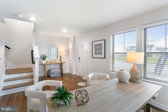 250 Monroe Ave in Frederick, MD - Building Photo - Building Photo