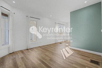 906 Villa Ave in Indianapolis, IN - Building Photo - Building Photo