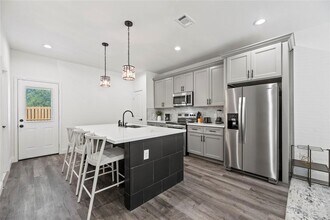 8636 Scott St in Houston, TX - Building Photo - Building Photo