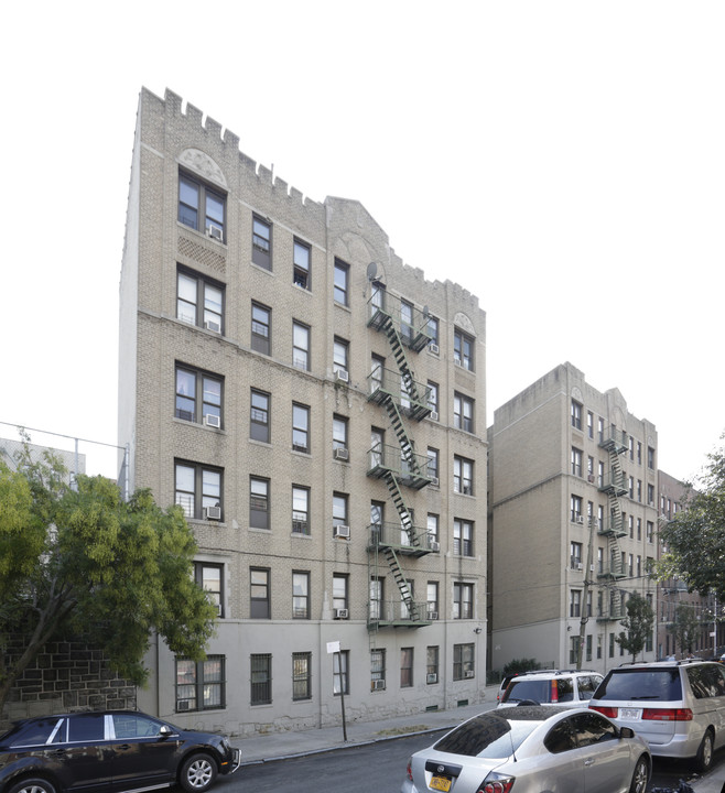 1422 Nelson Ave in Bronx, NY - Building Photo