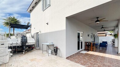 18361 SW 154th Ave in Miami, FL - Building Photo - Building Photo