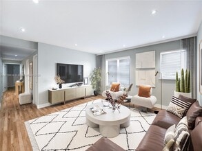 1018 Meridian Ave in Miami Beach, FL - Building Photo - Building Photo