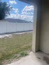 322 Dundee Dr in Poinciana, FL - Building Photo - Building Photo