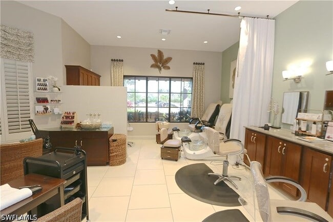 property at 9440 Benvenuto Ct