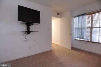 1007 Fallcrest Ct in Bowie, MD - Building Photo - Building Photo