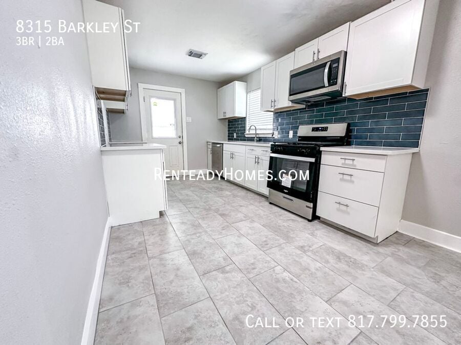 8315 Barkley St in Houston, TX - Building Photo