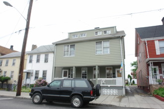 371-373 Washington St in Perth Amboy, NJ - Building Photo - Building Photo