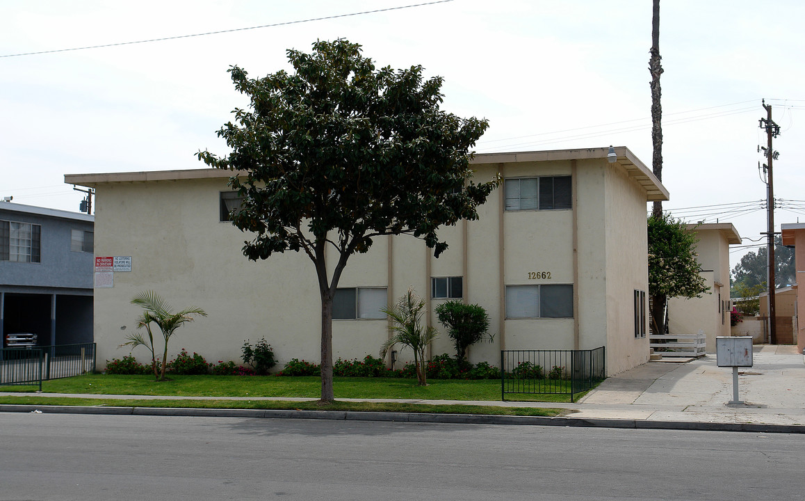 Buena Grove in Garden Grove, CA - Building Photo