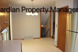 14875 Chrysler Ave W in Rosemount, MN - Building Photo - Building Photo