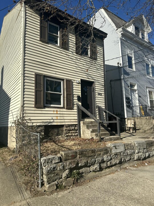 342 E 13th St in Covington, KY - Building Photo