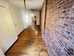 42 Lewis Ave in Brooklyn, NY - Building Photo - Building Photo