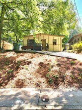 2089 Lenox Rd NE in Atlanta, GA - Building Photo - Building Photo