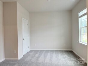 6337 Fairfax Ct in Maiden, NC - Building Photo - Building Photo