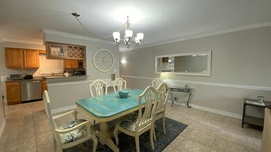 3350 S Osprey Ave in Sarasota, FL - Building Photo - Building Photo