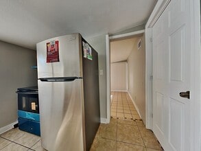 5701 E 30th Ave in Tampa, FL - Building Photo - Building Photo