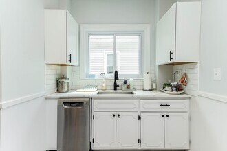 51 Massachusetts Ave in Somerville, MA - Building Photo - Building Photo