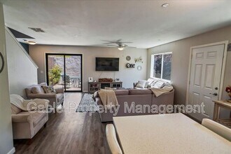 21716 Doss Pl in Santa Clarita, CA - Building Photo - Building Photo