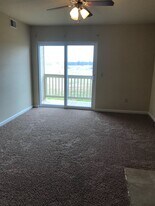 1930 Kissinger St in West Plains, MO - Building Photo