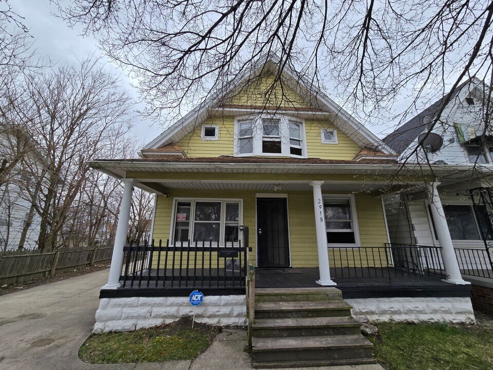 2918 Chestnut St in Toledo, OH - Building Photo
