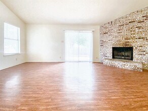 109 Hughson Ct in San Marcos, TX - Building Photo - Building Photo