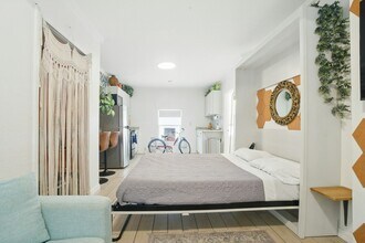 714 Grove St N in St. Petersburg, FL - Building Photo - Building Photo