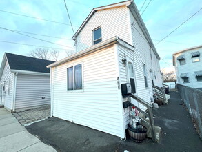 466 Revere St in Revere, MA - Building Photo - Building Photo