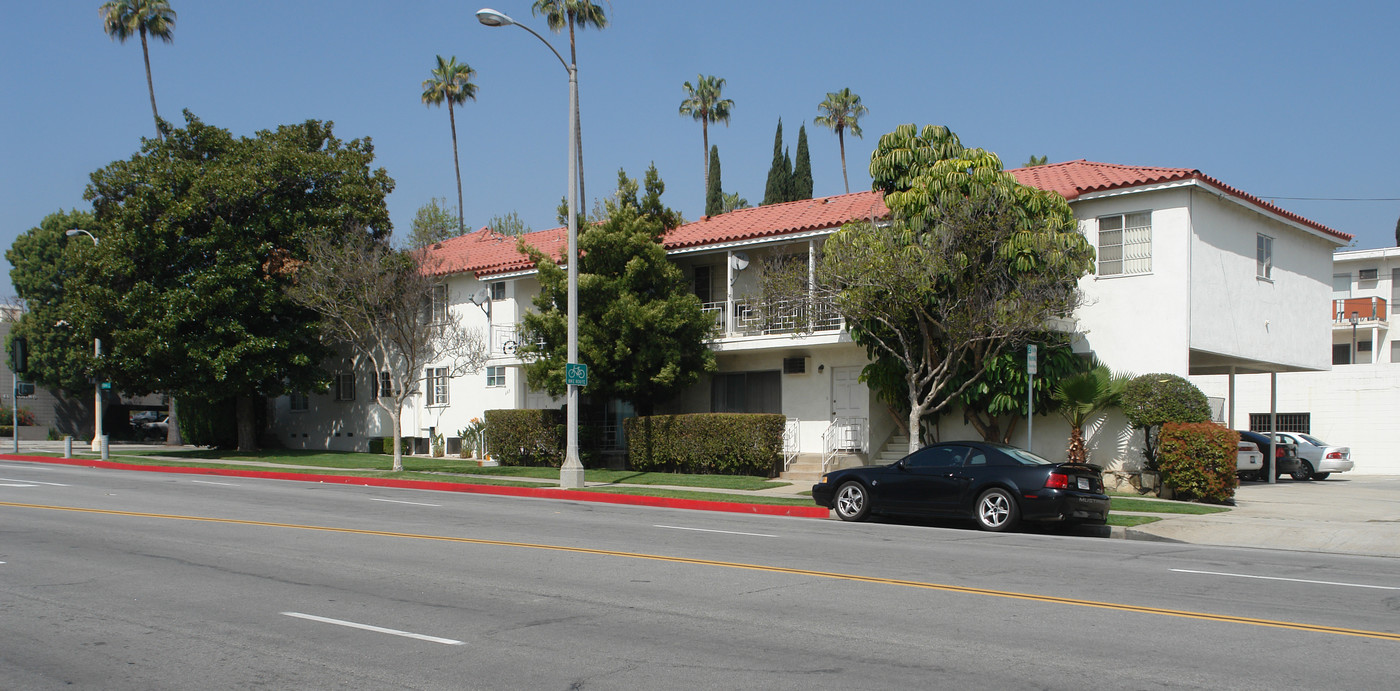 174-S El Molino Ave in Pasadena, CA - Foto de edificio