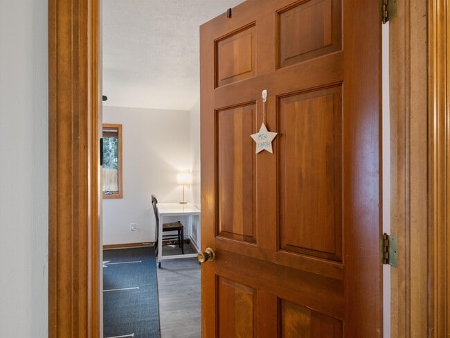 property at 1711 W Koch St