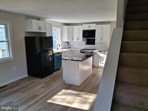2431 15th Pl SE in Washington, DC - Building Photo - Building Photo