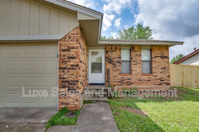 3916 SE 46th St in Oklahoma City, OK - Building Photo - Building Photo