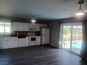 4007 Skyline Blvd in Cape Coral, FL - Building Photo - Building Photo