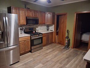 370 Armistice Blvd, Unit 1 in Pawtucket, RI - Foto de edificio - Building Photo