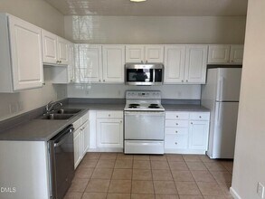 2501 Huntscroft Ln in Raleigh, NC - Building Photo - Building Photo