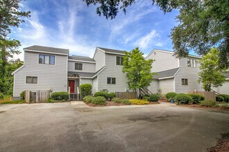 590 Westport Dr in Pine Knoll Shores, NC - Building Photo - Building Photo